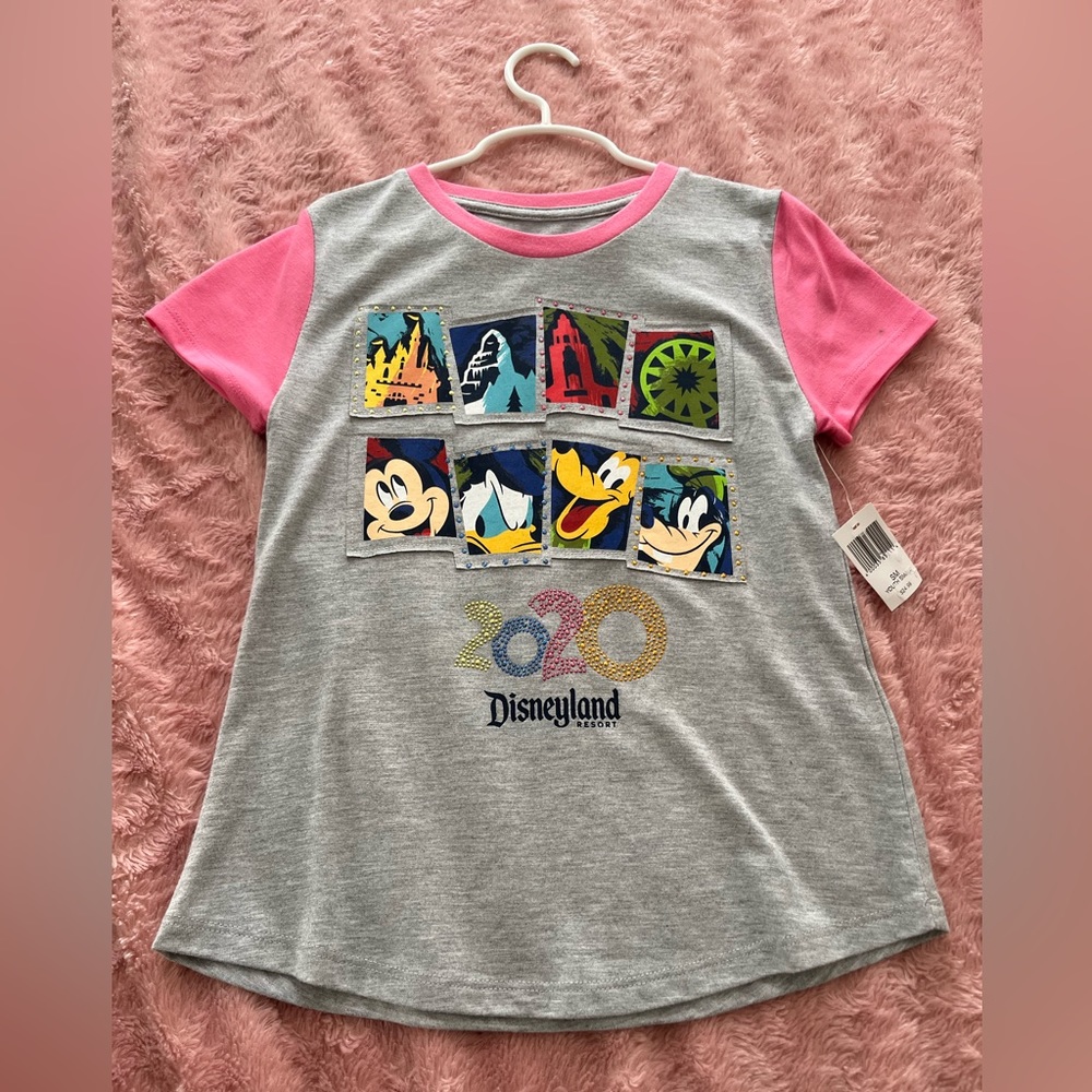 Disneyland resort 2020 shirt new with tags
